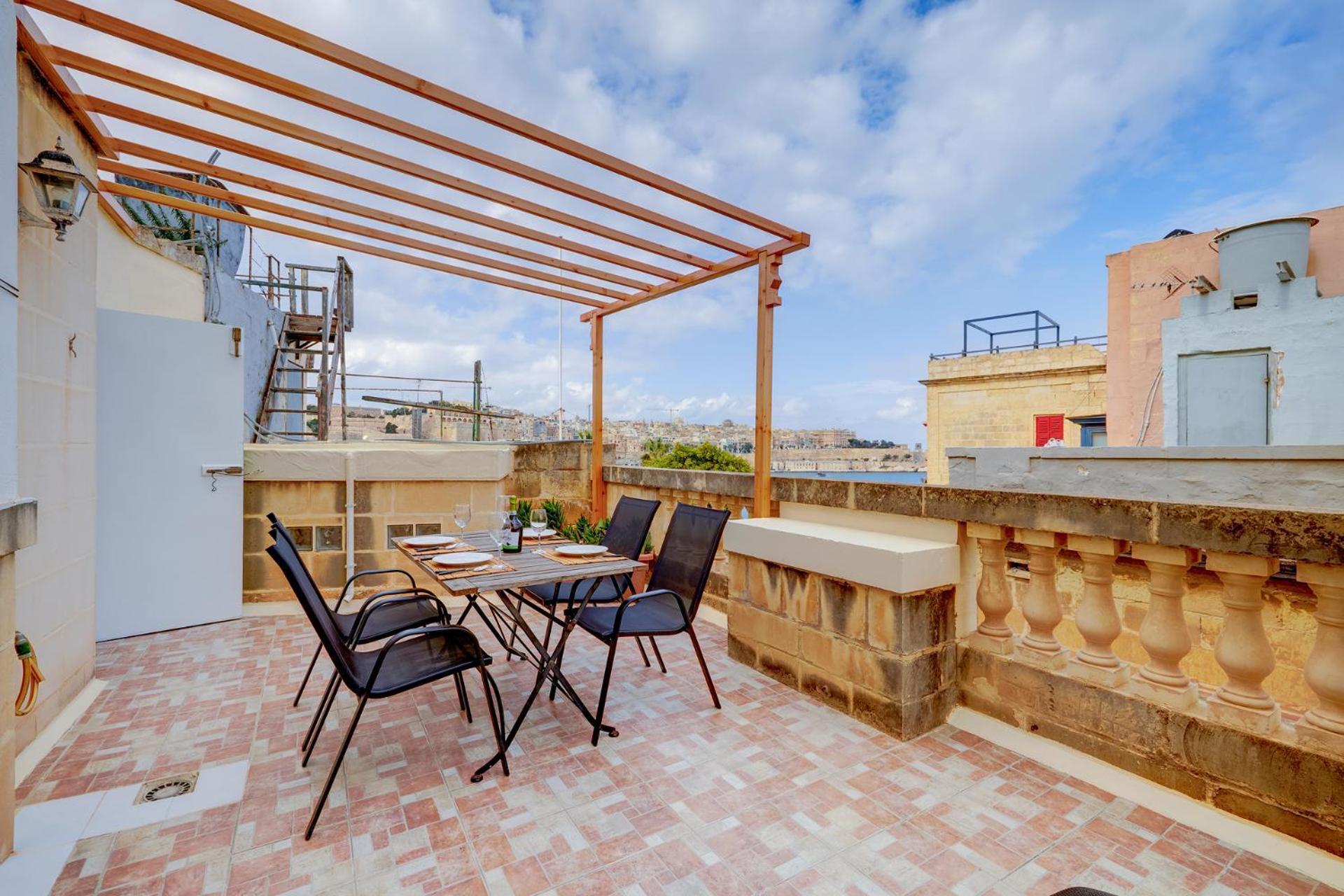 Traditional Maltese Townhouse, Roof Terrace And Views 森格莱阿 外观 照片